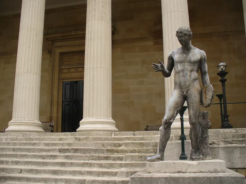 UCL Quad